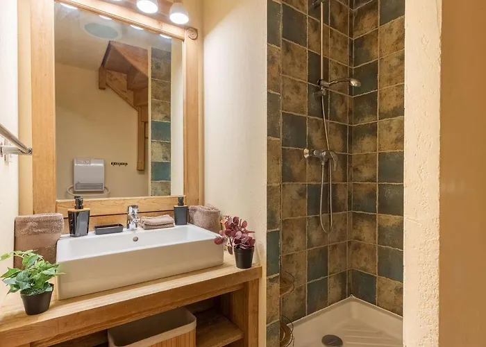 Appartement Duplex 8 Pers. Avec Piscine Et Sauna Au Centre-ville - Fr-1-296-489 Saint-Lary-Soulan