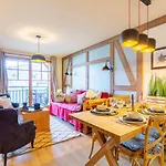 Duplex 8 Pers. Avec Piscine Et Sauna Au Centre-ville - Fr-1-296-489 * 생라리술랑